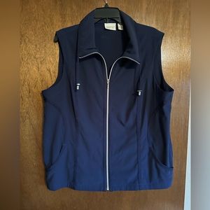 Zynergy zippered vest